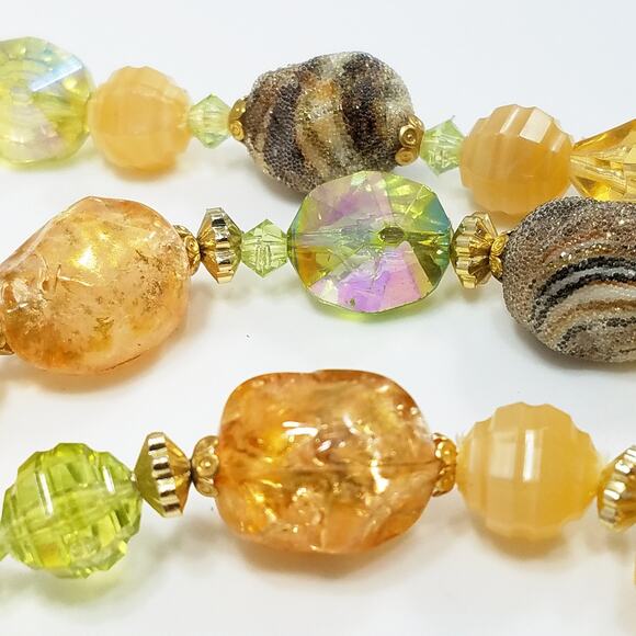 Vintage West Germany Lime & Gold Lucite Art Beads Necklace - Picture 4 of 10